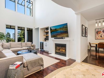 5625 Crescent Park W APT 322