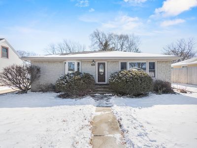 909 W Weiland Ave