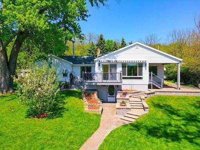 4539 N River Road