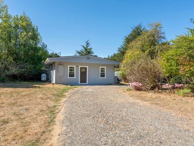 19260 Summers Ln