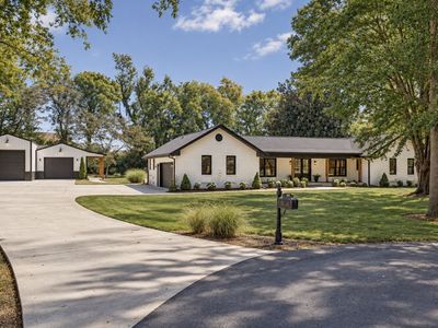 301 Rosebrook Dr