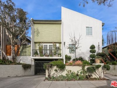 1837 11th St APT 3