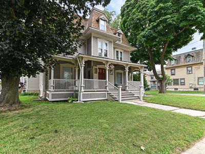 402 Wisconsin AVENUE #404-406, 716 Maple A