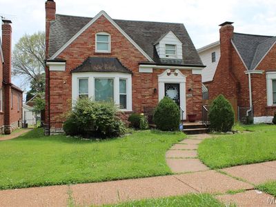 1546 Grape Ave