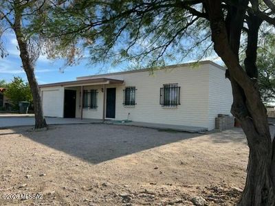 4652 S Calle Madrid
