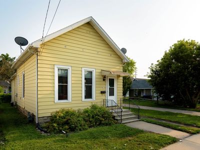115 E Irving Ave