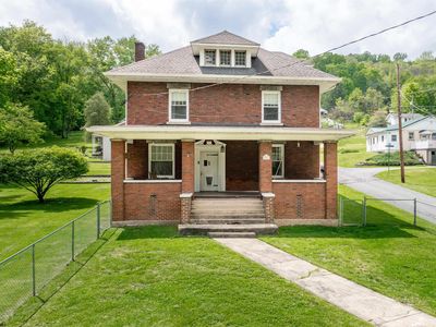 846 Maple Ave