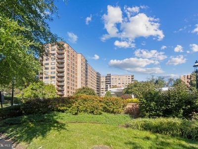 4201 Cathedral Ave NW APT 718E