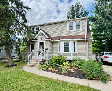 4807 Monona Dr