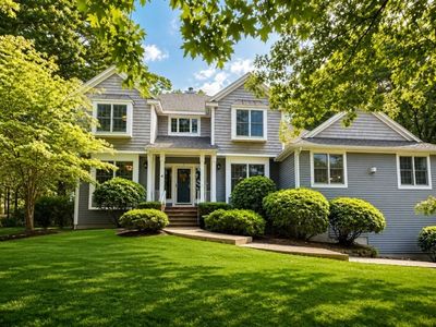 4 Burnham Dr