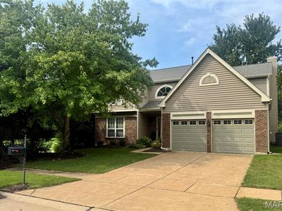 2811 Barrett Pines Ln
