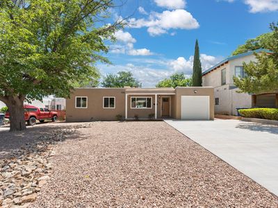 408 Montclaire Dr SE