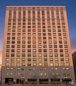 910 S Michigan Ave APT 1009