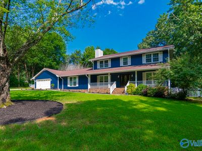 207 Earl Vaughn Dr