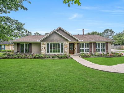 705 W Edgewood Dr