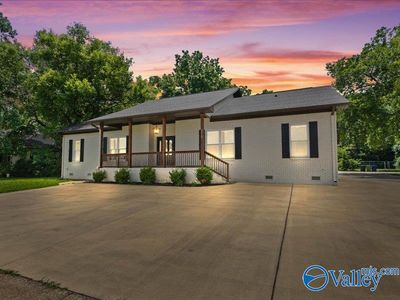 3012 Triana Blvd SW