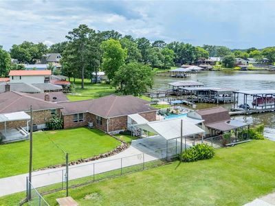 406 Kickapoo Dr
