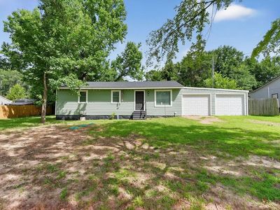 369 Pinewood Rd