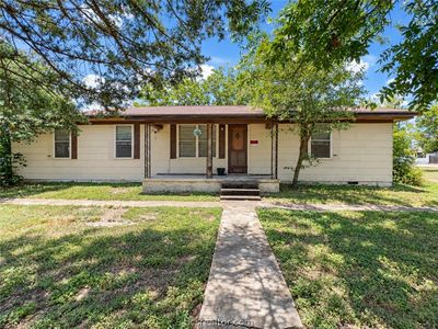 300 S Elm Ave