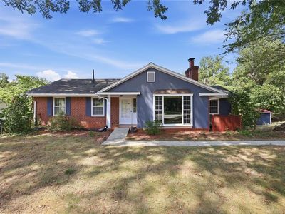 609 Main St