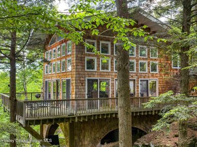 639 W Saugerties Road