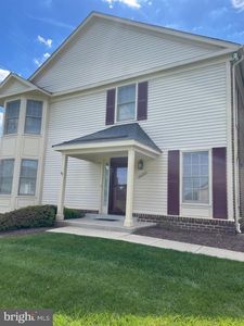 20200 Ravensdale Ct