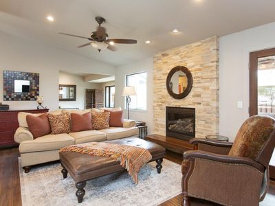 668 Shadowview Ct