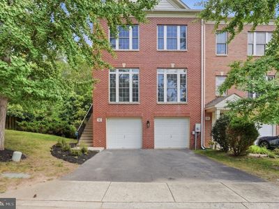 18 Waddington Ct