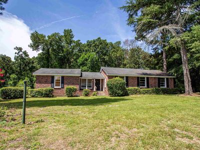 1411 Woodlawn Dr