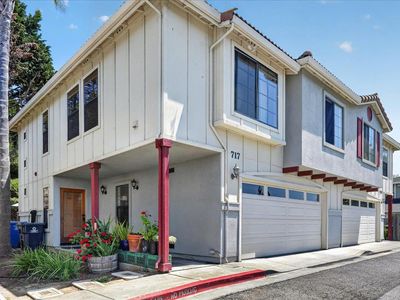 717 Las Casitas Dr