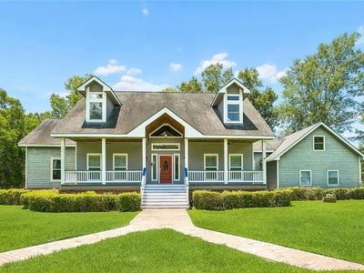 301 Shady Oak Ln