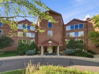 1021 Sibley Memorial Hwy APT 404