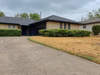 327 Penguin Dr