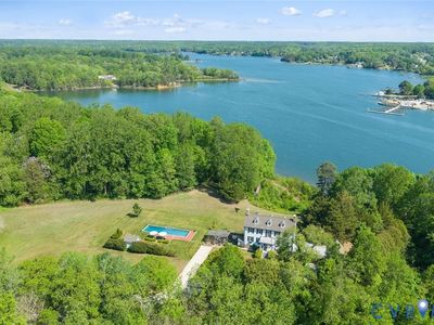120 River Hill Rd