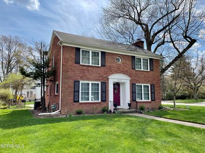 3225 Kenwood Blvd