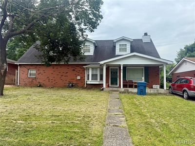 22 Victoria Dr