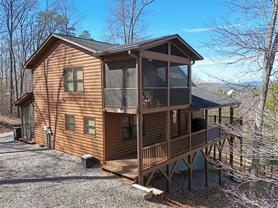 122 Weber Way Cir