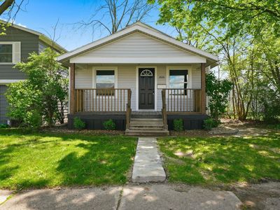 2626 Lynn Ave