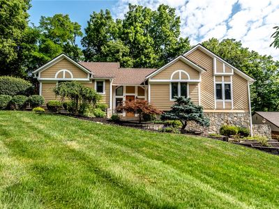 180 Eleanor Dr