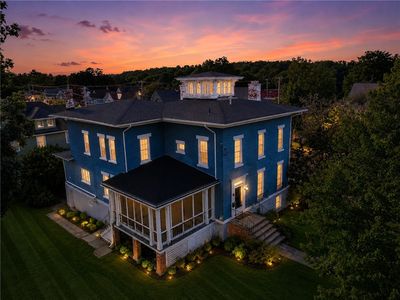201 Scott St
