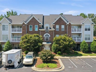 2221 Delaney Dr #112