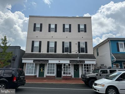 20 S Main St