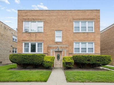 2626 W Balmoral Ave #201