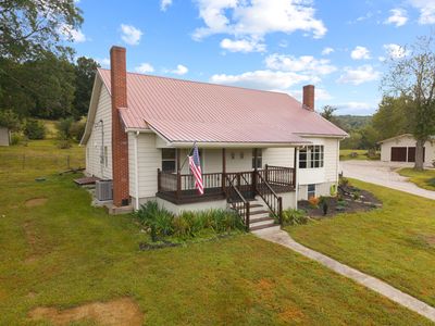 6835 Highway 167