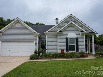 2568 Governors Pointe Ct NE