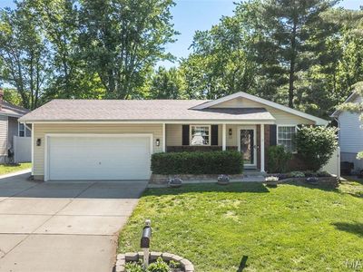 32 Oak Knoll Dr