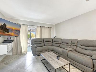 8605 W Sample Road #311