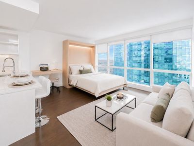 77 Hudson St APT 1913