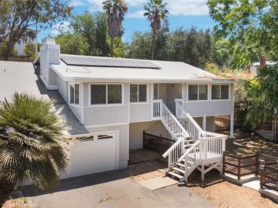 464 E Kalmia St
