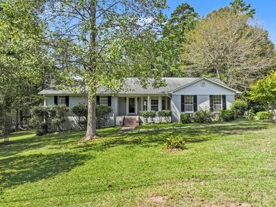 242 Wildwood Dr